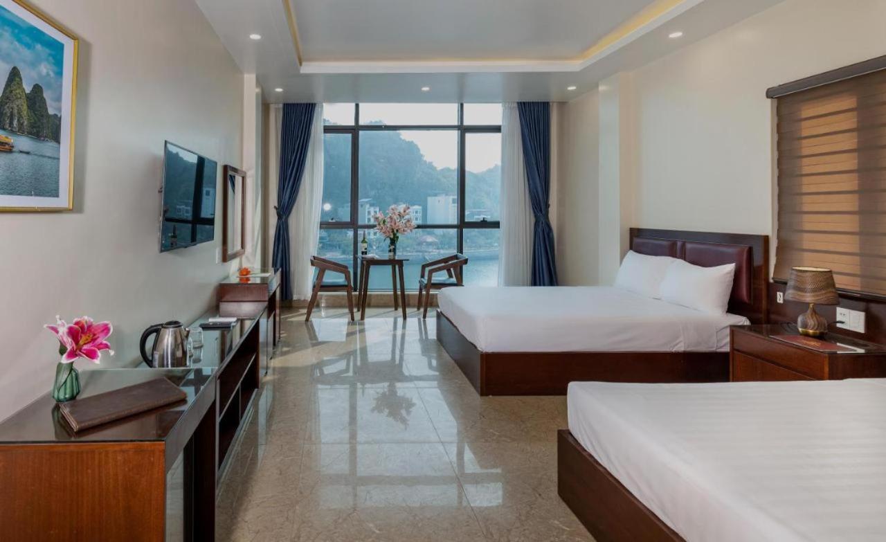 Aroma Cat Ba Sea View Hotel Chan Chau Exterior photo