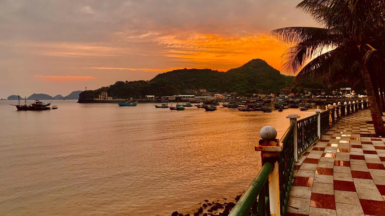 Aroma Cat Ba Sea View Hotel Chan Chau Exterior photo